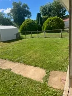 607 S Wood Ave, Fredericktown, MO 63645