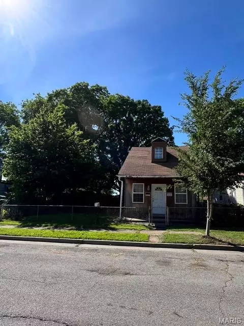 7819 Vermont Ave, Saint Louis, MO 63111