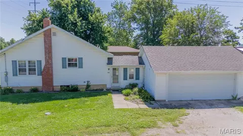 700 Gehle St, Saint Peter, IL 62880 photo 2
