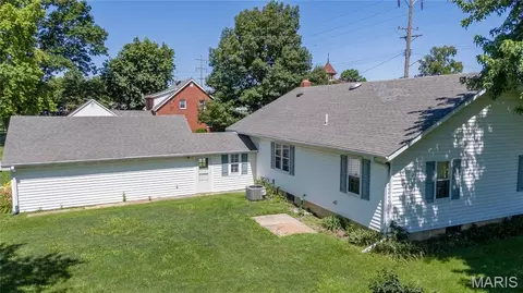700 Gehle St, Saint Peter, IL 62880 photo 3