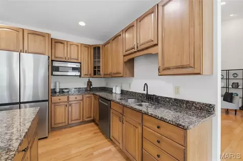 Kitchen - 886 Arbor Chase Dr, Wildwood, MO 63021 photo 6 of 7