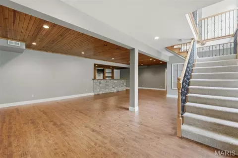 Living - 886 Arbor Chase Dr, Wildwood, MO 63021 photo 6 of 8