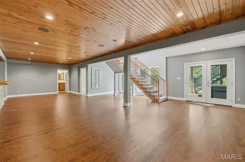 Living - 886 Arbor Chase Dr, Wildwood, MO 63021 photo 7 of 8