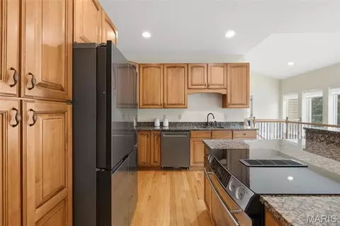 Kitchen - 886 Arbor Chase Dr, Wildwood, MO 63021 photo 2 of 7