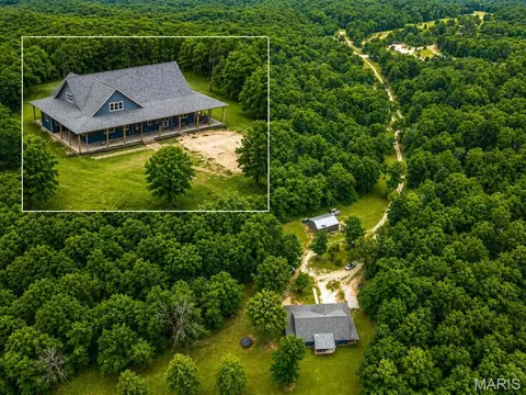11553 County Road 7070, West Plains, MO 65775
