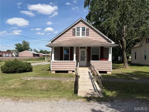 Undisclosed, Marissa, IL 62257