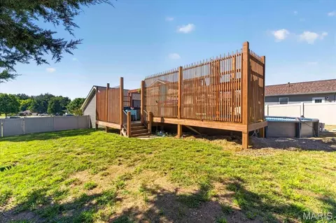 Exterior - 912 N Main St, O'fallon, MO 63366 photo 14 of 22