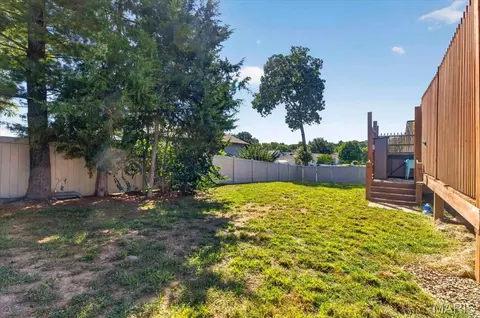 Exterior - 912 N Main St, O'fallon, MO 63366 photo 13 of 22