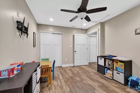 Entry Way - 912 N Main St, O'fallon, MO 63366 photo 2 of 2