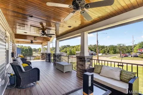 Exterior - 912 N Main St, O'fallon, MO 63366 photo 5 of 22