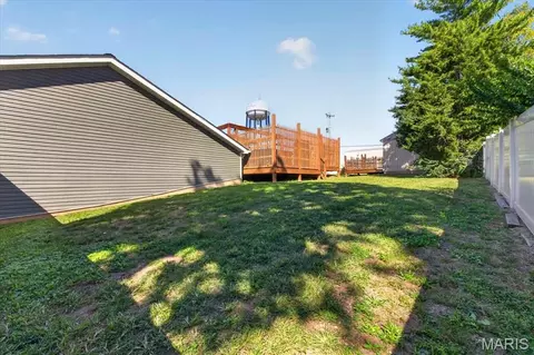 Exterior - 912 N Main St, O'fallon, MO 63366 photo 16 of 22
