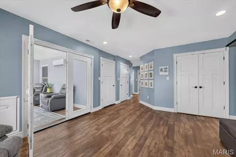 Entry Way - 912 N Main St, O'fallon, MO 63366 photo 1 of 2