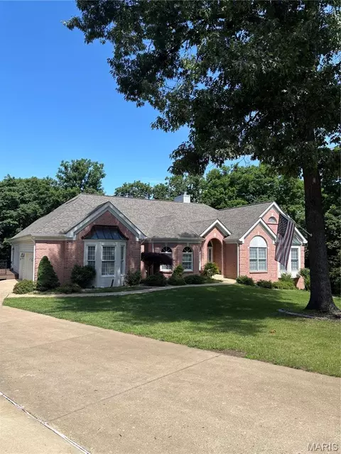 769 Old Colony Rd, Defiance, MO 63341