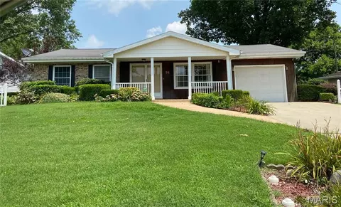 26 Westwood Ln, Murphysboro, IL 62966