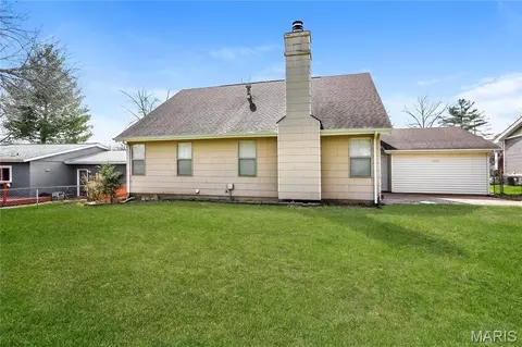 Exterior - 272 Village Meadow Dr, Ballwin, MO 63021 photo 1 of 1