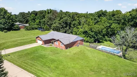 Other - 813 E Haven Dr, Waterloo, IL 62298 photo 1 of 16