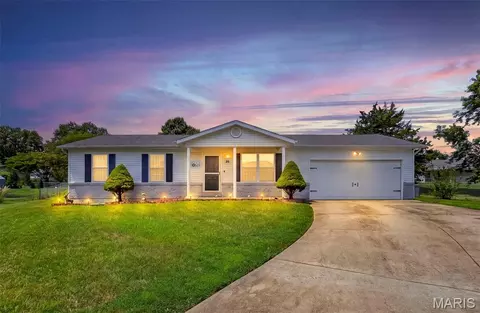 29 Rawhide Ct, Warrenton, MO 63383