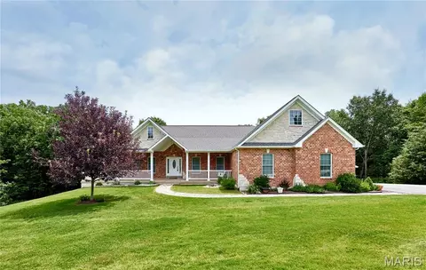 520 Quiet Country Ln, Troy, MO 63379