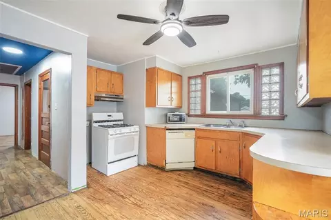 Kitchen - 217 W Walnut St, Benld, IL 62009 photo 1 of 3