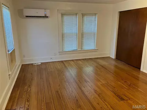 Living - 520 W Washington St, Jackson, MO 63755 photo 2 of 2