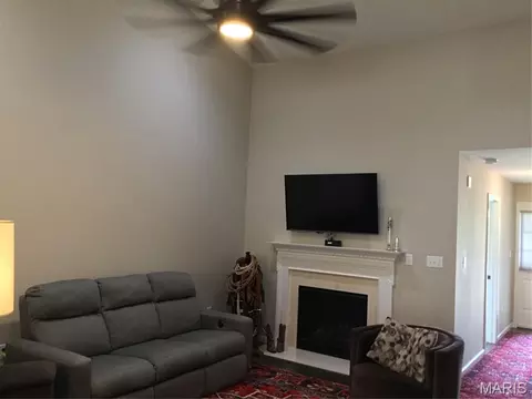 Living - 5301 Trailhead Ct, Eureka, MO 63025 photo 1 of 1