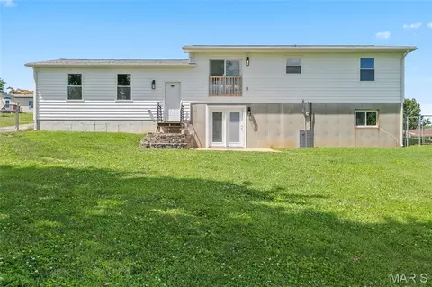 Exterior - 3043 Adayah Ln, Arnold, MO 63010 photo 4 of 9