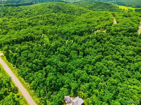 2833 Tyrolean Way Dr, Innsbrook, MO 63390 photo 5
