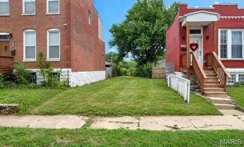 4368 Hunt Ave, Saint Louis, MO 63110