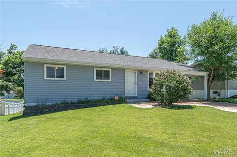 11100 Patsy Dr, Saint Louis, MO 63123