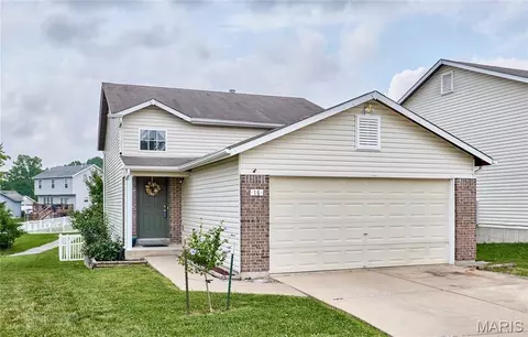 16 Ramblewood Ct, Wentzville, MO 63385