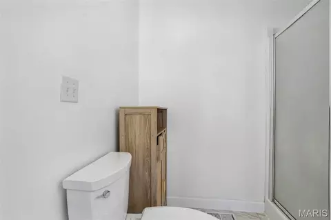 Bath - 403 E 2nd South St, Mount Olive, IL 62069 photo 2 of 3