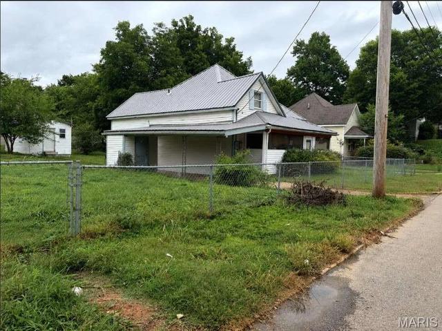 1005 Spring St, Poplar Bluff, MO 63901