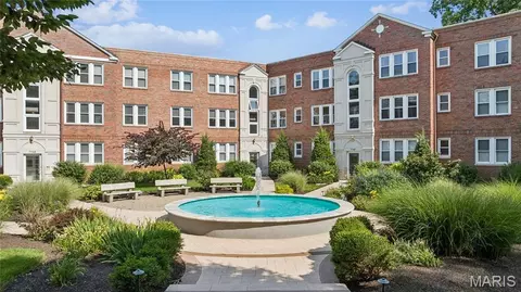 7743 Kingsbury Blvd #21, Clayton, MO 63105