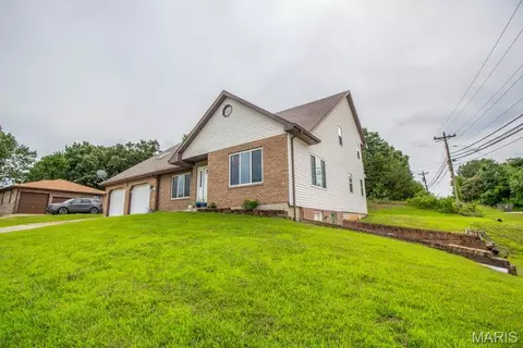 Exterior - 210 Vicki Lynn Ln, Saint Robert, MO 65584 photo 3 of 6