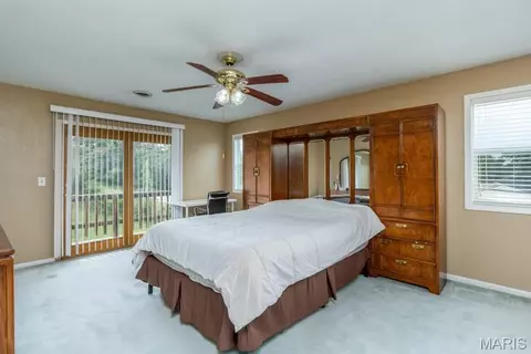 Bedroom - 210 Vicki Lynn Ln, Saint Robert, MO 65584 photo 3 of 11