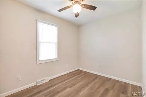Bedroom - 403 Shellview St, Bethalto, IL 62010 photo 4 of 7