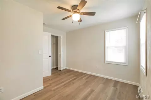 Bedroom - 403 Shellview St, Bethalto, IL 62010 photo 2 of 7