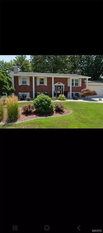 310 Capri Dr, O'fallon, MO 63366