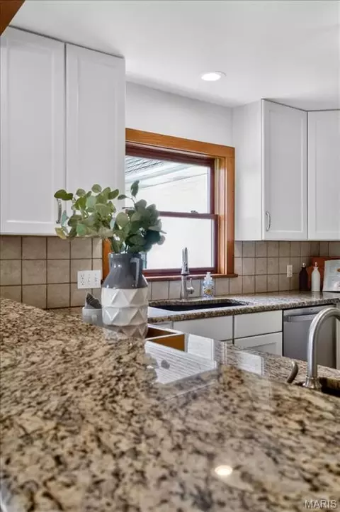 Kitchen - 8578 Lizard Ln, Dittmer, MO 63023 photo 6 of 6