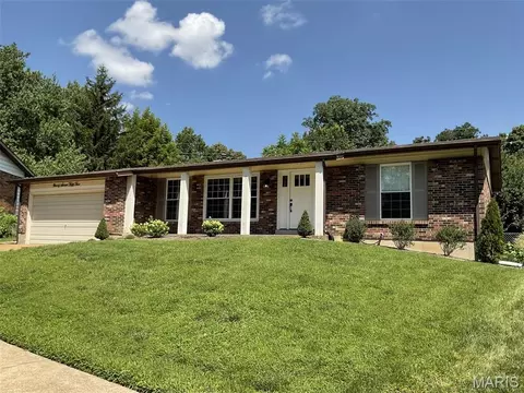 9755 Brittleigh Ter, Affton, MO 63123