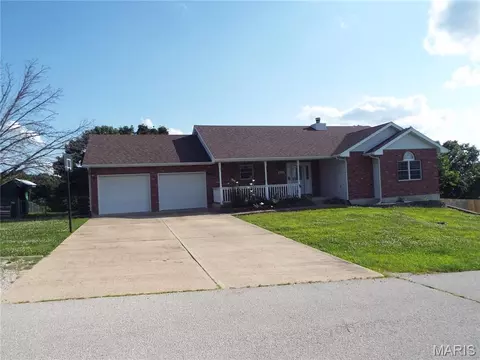 150 Sawmill Rd, Saint Robert, MO 65584