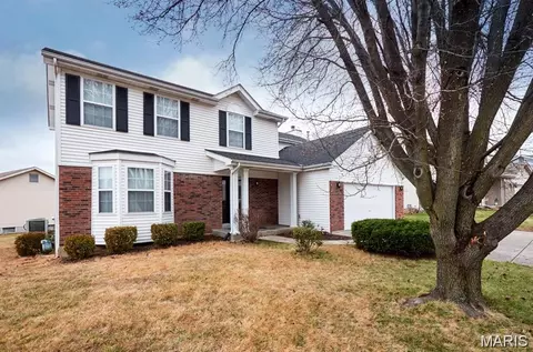 39 Green Pines Cir, St. Peters, MO 63376