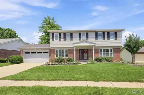 12777 Hazenmore Dr, Saint Louis, MO 63146