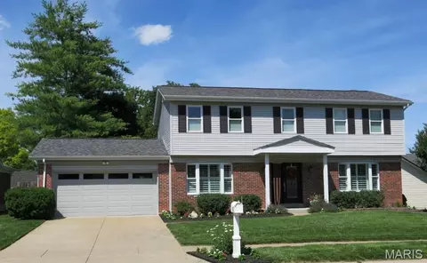 12777 Hazenmore Dr, Saint Louis, MO 63146