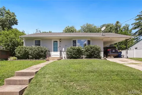 417 Hall Ave, Union, MO 63084