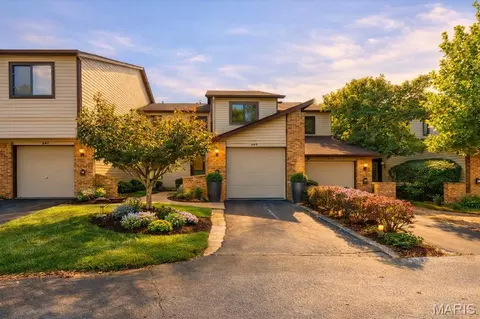 640 Painted Vista Dr, Ballwin, MO 63021
