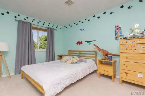 Bedroom - 640 Painted Vista Dr, Ballwin, MO 63021 photo 3 of 5