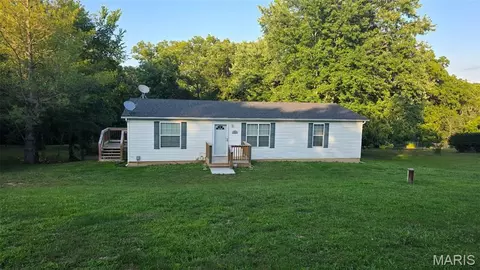 9110 State Road Ww, Dittmer, MO 63023