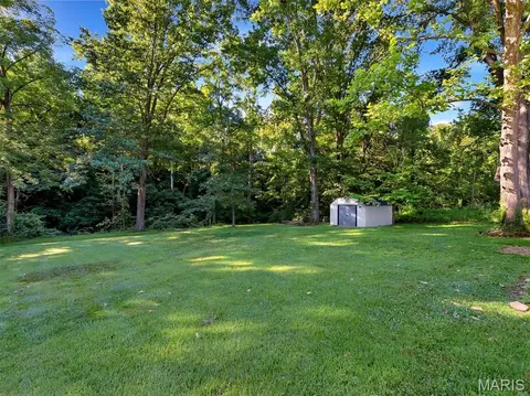 Exterior - 118 Dawn Dr, Washington, MO 63090 photo 4 of 12
