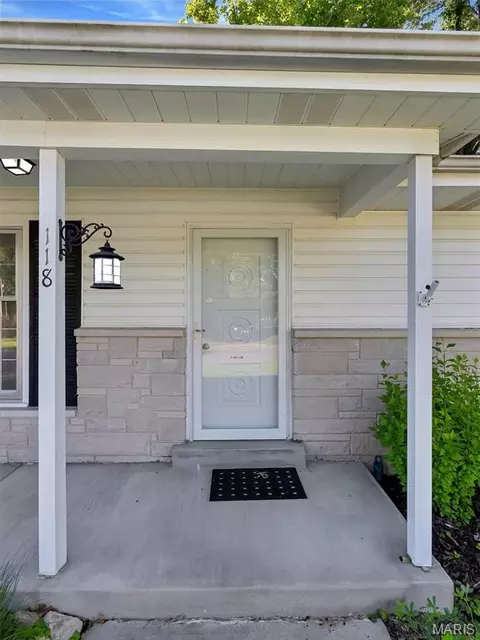 Exterior - 118 Dawn Dr, Washington, MO 63090 photo 7 of 12